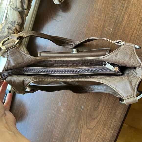 Coronado Hobo Leather Purse Concealed Carry Cognac Shoulder Bag Pockets NRA - Picture 10 of 16